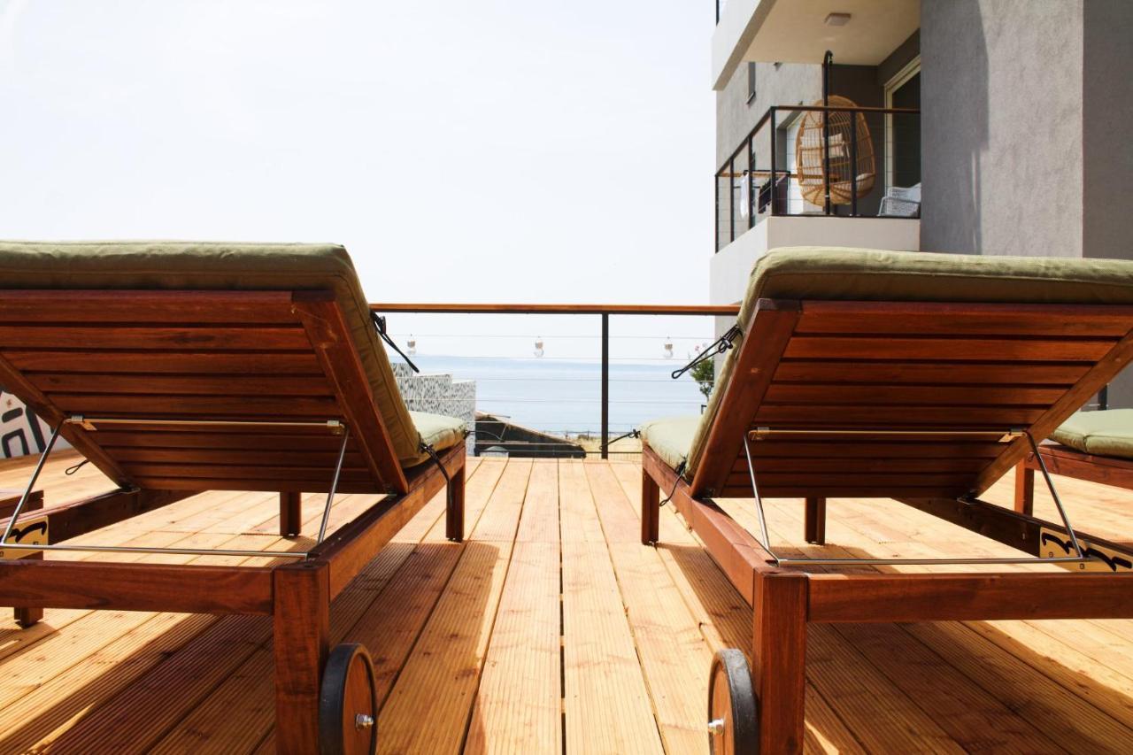 Cozy Seaside Apartment With Pool & Terrace Split Exterior photo
