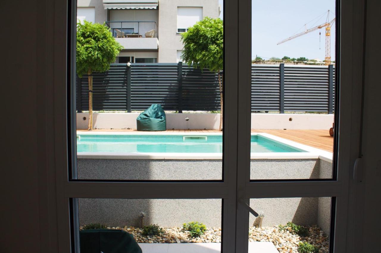 Cozy Seaside Apartment With Pool & Terrace Split Exterior photo